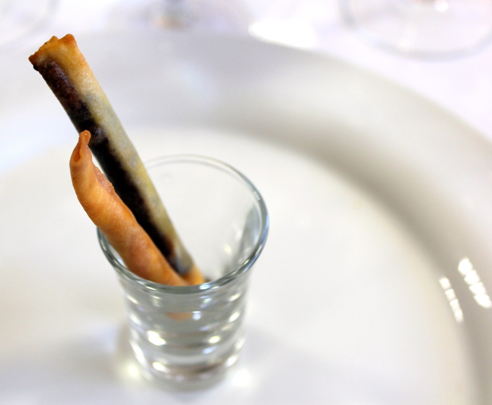 Cigarros de morcilla -Cigarros de Huevo y chorizo - Aperitivos - Cascajares - 1