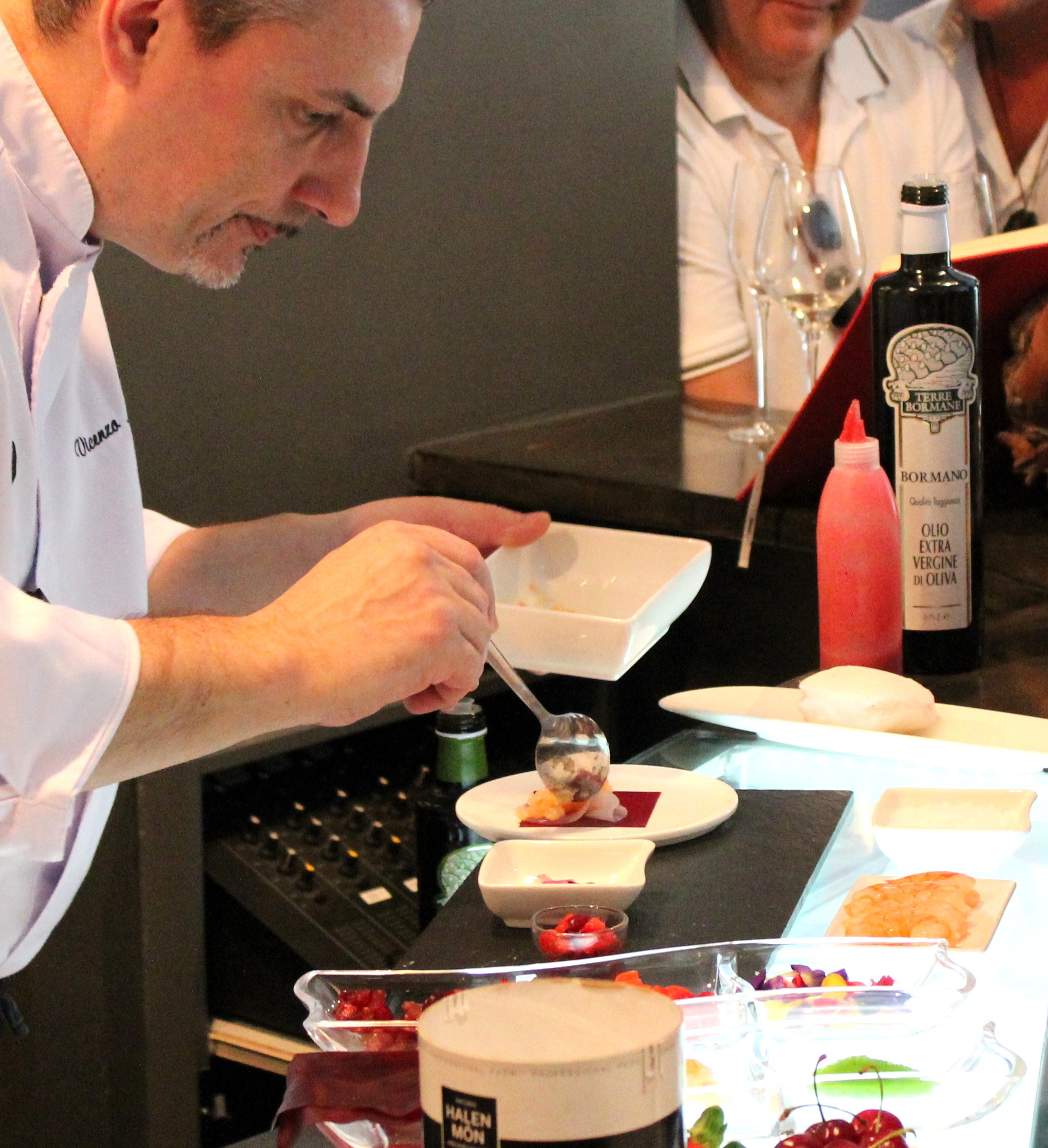 Vincenzo Marconi- Raviolo de Sepia y gambas rojas