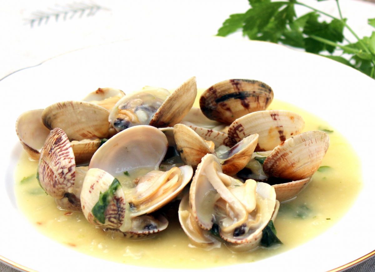 Almejas en salsa verde 1