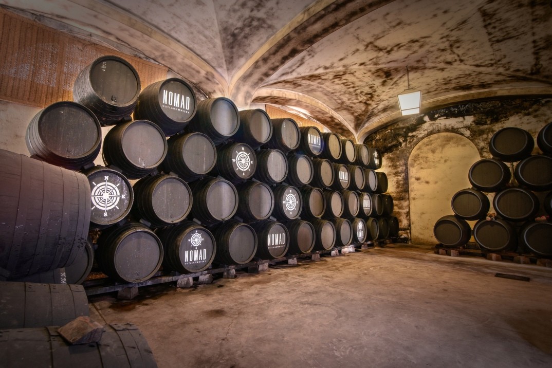 Botas que contienen Nomad - Bodegas González Byaas