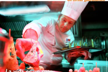 Cartel de El Pollo el pez y el cangrejo real