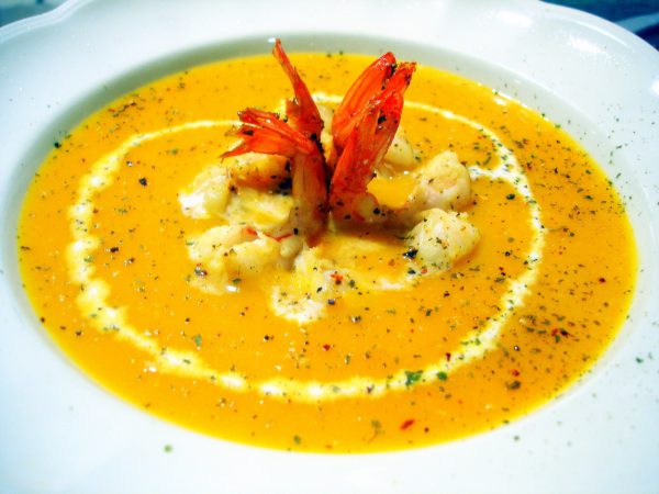Crema de calabaza y langostinos