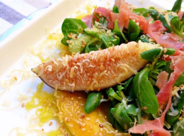 Receta de Ensalada de brevas con jamón ahumado