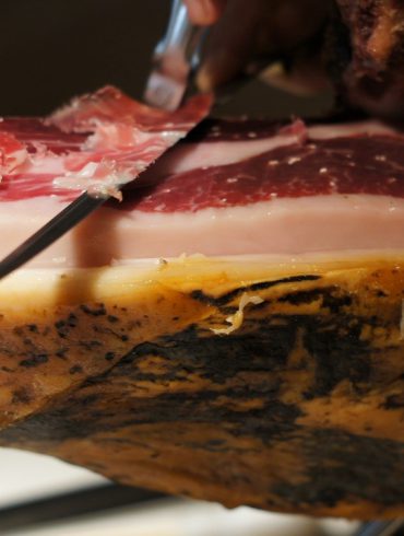 Cortando Jamón de Bellota 100% Ibérico 5 Jotas (3)