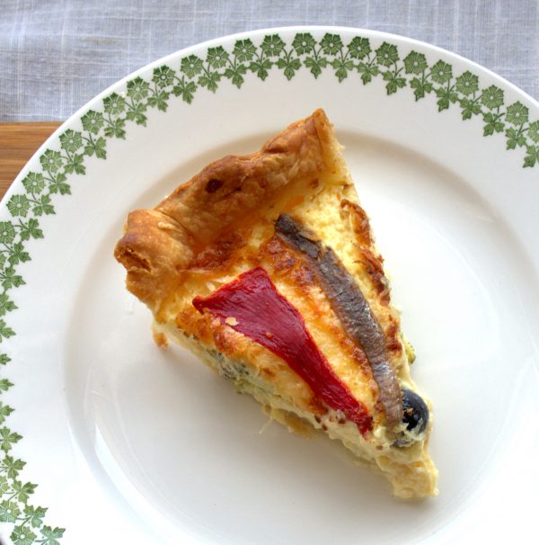 Quiché de Brócoli, pimientos del piquillo y anchoas